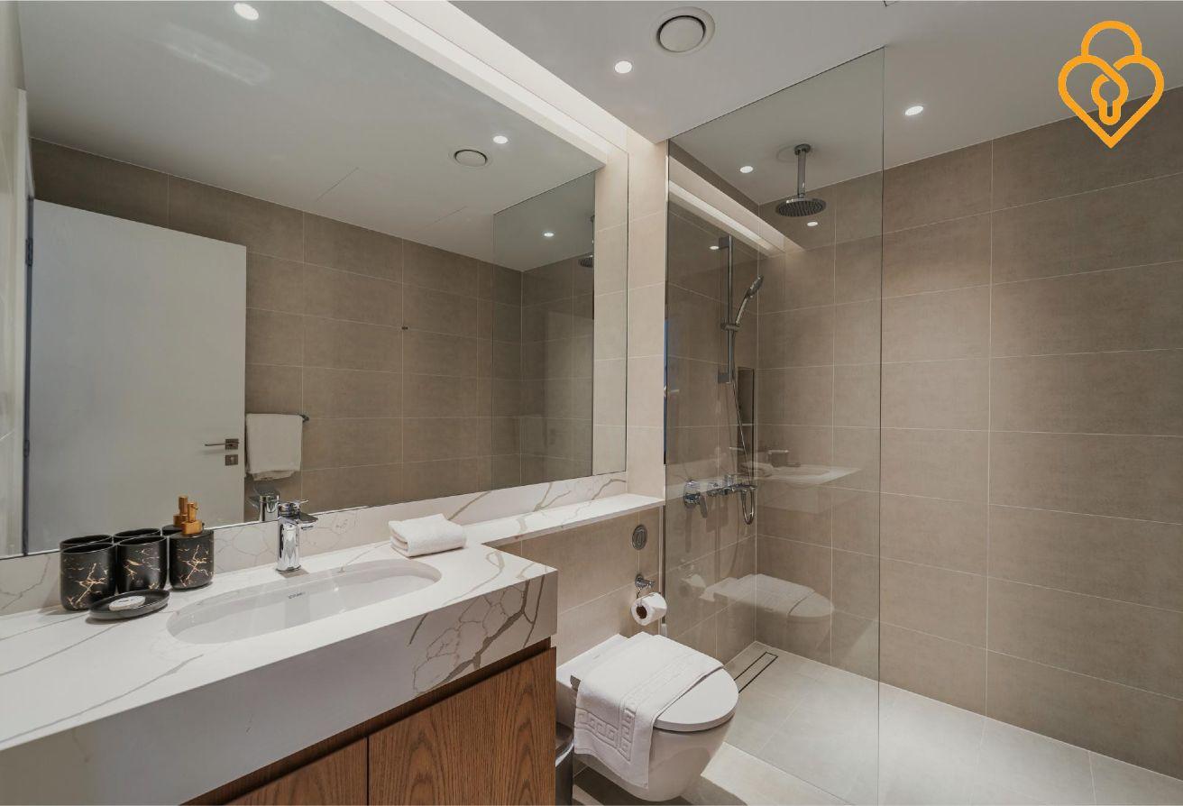 Luxury 3 BR Apt, Amazing Water Views in Jumeirah photo 20