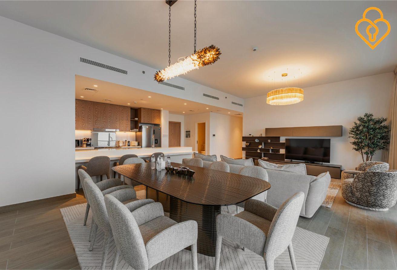 Luxury 3 BR Apt, Amazing Water Views in Jumeirah photo 4