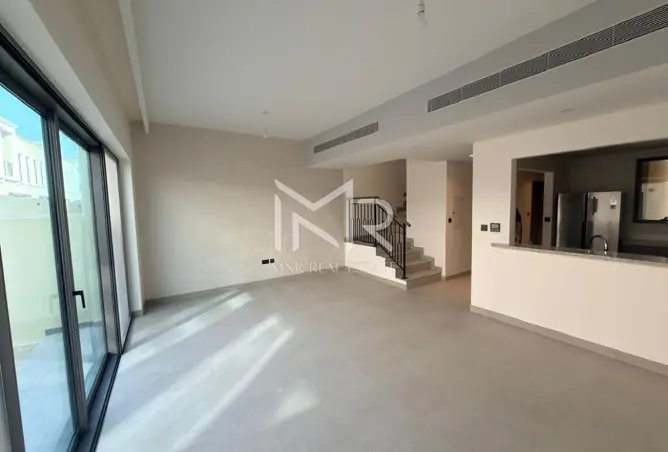 87032111 - Property Image 3