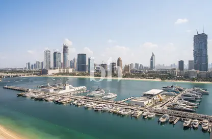 شقة - غرفة نوم - 1 حمام للبيع في برج Marina Vista 1 - مارينا فيستا - إعمار بيتشفرونت - دبي هاربور - دبي