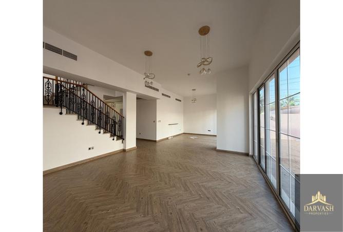 104682492 - Property Image 2