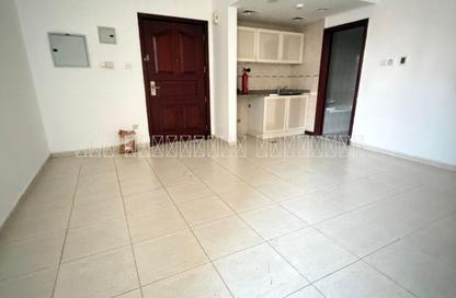Apartment - Studio - 1 Bathroom for rent in Qasimia 13 building - Al Nad - Al Qasimia - Sharjah