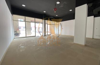 Shop - Studio for rent in Building Z01 - England Cluster - International City - Dubai
