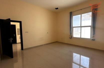 Villa - 4 Bedrooms - 5 Bathrooms for rent in Al Riffa - Ras Al Khaimah