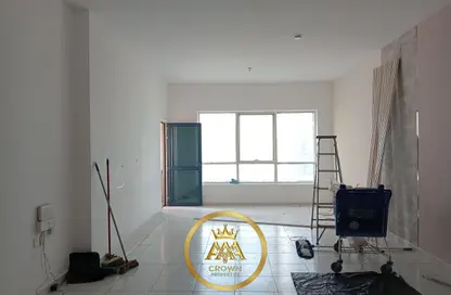 Apartment - 3 Bedrooms - 4 Bathrooms for rent in New Al Taawun Road - Al Taawun - Sharjah