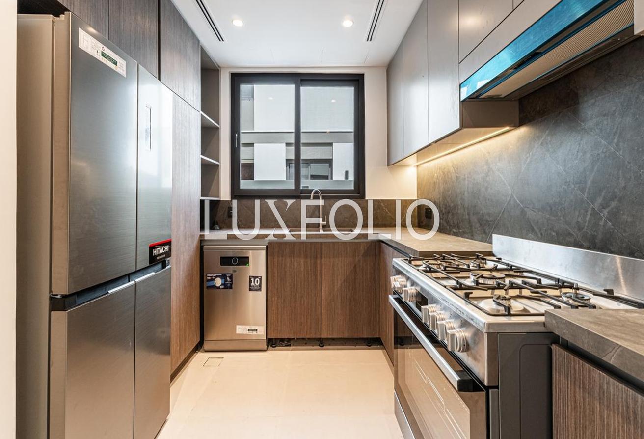 Exclusive | Green Belt | Closed Kitchen photo 4