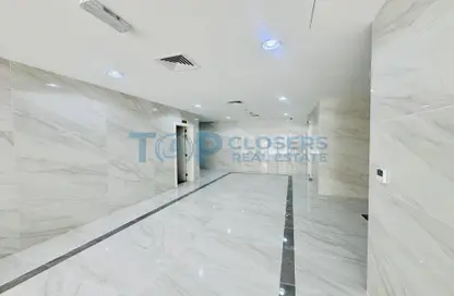 شقة - غرفة نوم - 2 حمامات للايجار في حي الوادي - الجيمي - العين