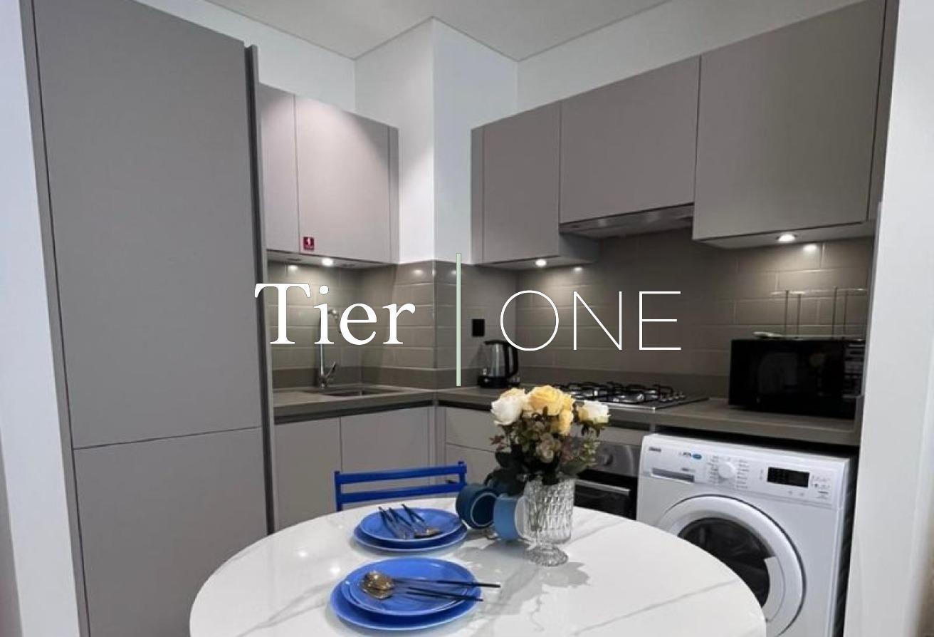 Furnished 1 BR | Vacant | Community & Pool Views photo 8