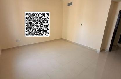 Apartment - 2 Bedrooms - 2 Bathrooms for rent in Al Qulaya'ah - Al Sharq - Sharjah
