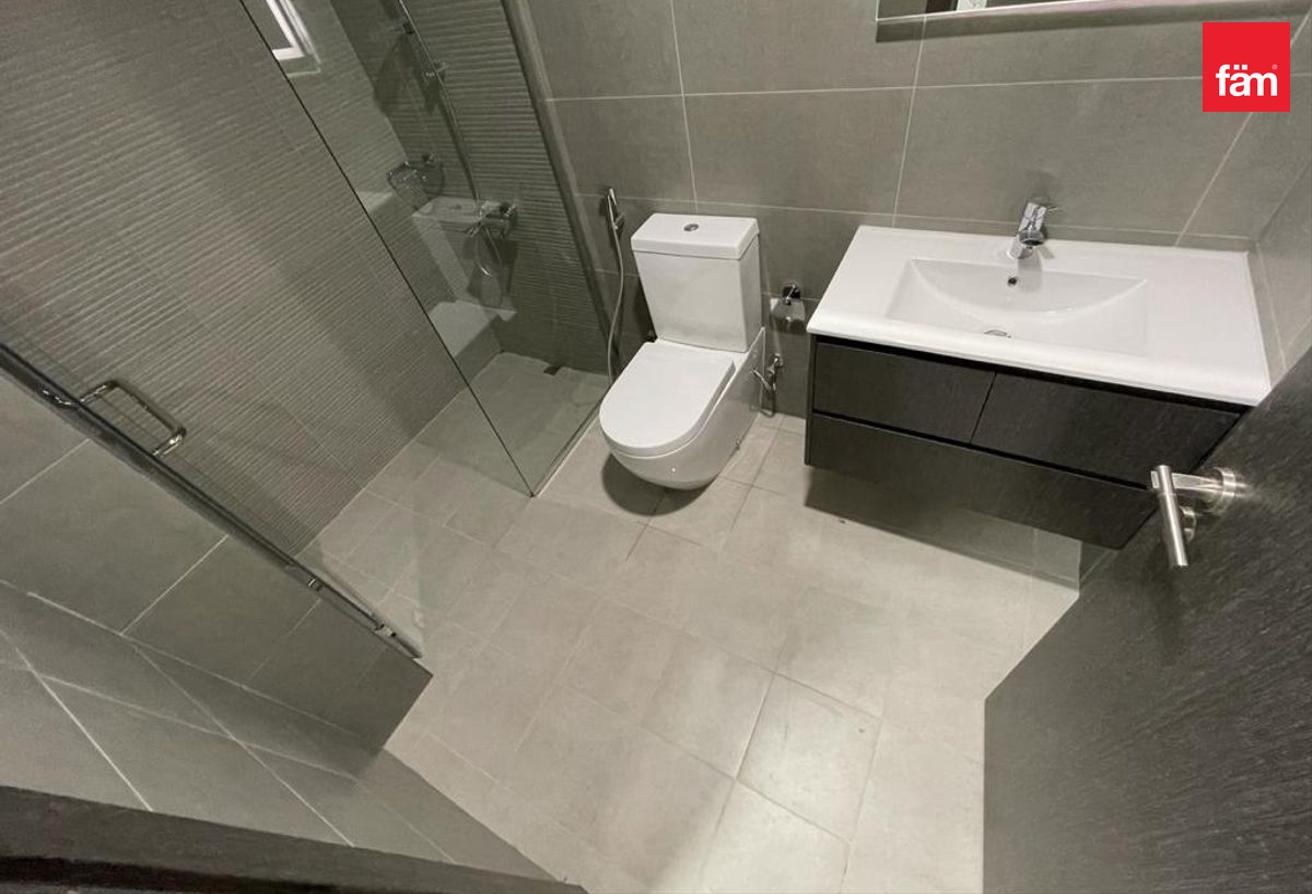 Ready to Move | Cheapest | Pool View | Unfurnished photo 6