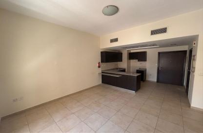 Apartment - Studio - 1 Bathroom for rent in Al Thamam 14 - Al Thamam - Remraam - Dubai