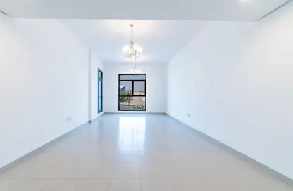 Apartment - 3 Bedrooms - 5 Bathrooms for rent in Al Hamriya 640 - Al Hamriya - Bur Dubai - Dubai
