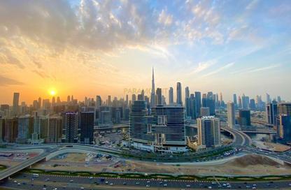 Apartment - 1 Bedroom - 2 Bathrooms for rent in Tower B - Damac Towers by Paramount - Business Bay - Dubai