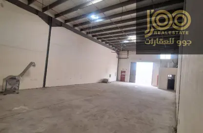 Warehouse - Studio - 1 Bathroom for rent in Umm Al Thuoob - Umm Al Quwain