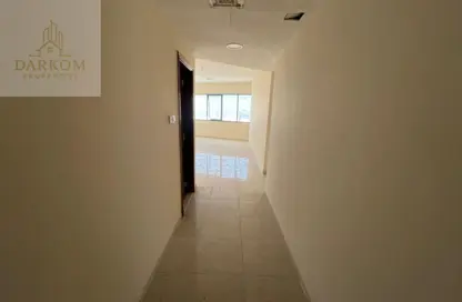 شقة - 3 غرف نوم - 2 حمامات للايجار في مساكن كورنيش عجمان - طريق كورنيش عجمان - عجمان