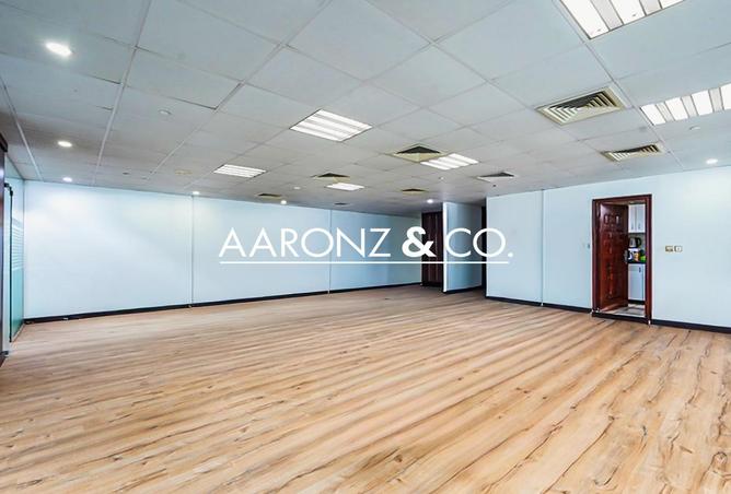 76572501 - Property Main Image