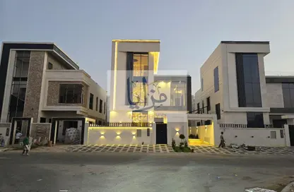 Villa - 5 Bedrooms - 7 Bathrooms for sale in Al Yasmeen 1 - Al Yasmeen - Ajman