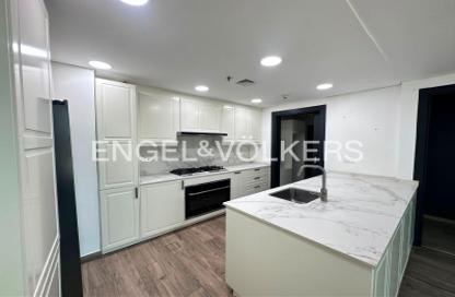Duplex - 3 Bedrooms - 4 Bathrooms for sale in Jumeirah Heights - Jumeirah Islands - Dubai