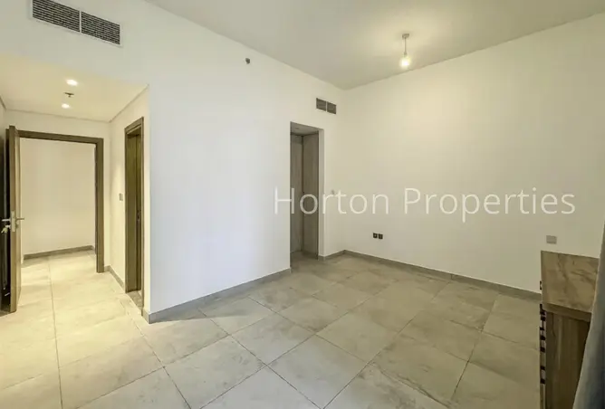 100447260 - Property Image 3