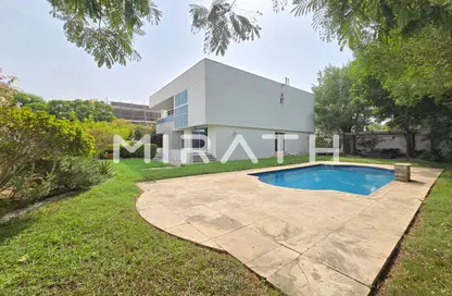 Villa - 5 Bedrooms - 6 Bathrooms for rent in Jumeirah 1 Villas - Jumeirah 1 - Jumeirah - Dubai