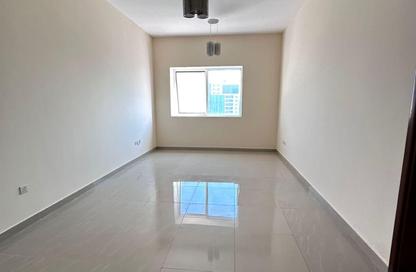 Apartment - 1 Bedroom - 2 Bathrooms for rent in Gate Tower 2 - Musheiref - Ajman