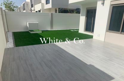 Townhouse - 4 - 5 for sale in Hayat Townhouses - Town Square - Dubai Townhouse - 4 - 5 for sale in Hayat Townhouses - Town Square - Dubai