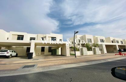 Townhouse - 4 - 5 for sale in Hayat Townhouses - Town Square - Dubai