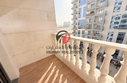 شقة - 2 غرف نوم - 3 حمامات للايجار في مساكن نادين 2 - مساكن نادين - الفرجان - دبي