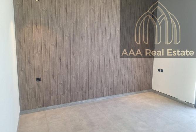 64405921 - Property Image 3