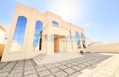 فيلا - 5 غرف نوم - 7 حمامات للايجار في شعبة الوطاه - العين