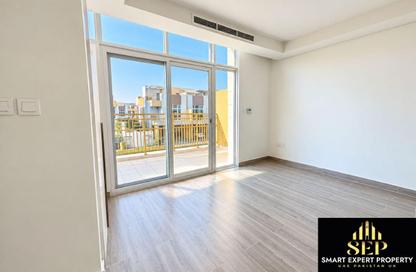 Townhouse - 3 - 2 for rent in Aquilegia - Damac Hills 2 - Dubai