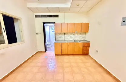 Apartment - Studio for rent in Al Mujarrah - Al Sharq - Sharjah Apartment - Studio for rent in Al Mujarrah - Al Sharq - Sharjah