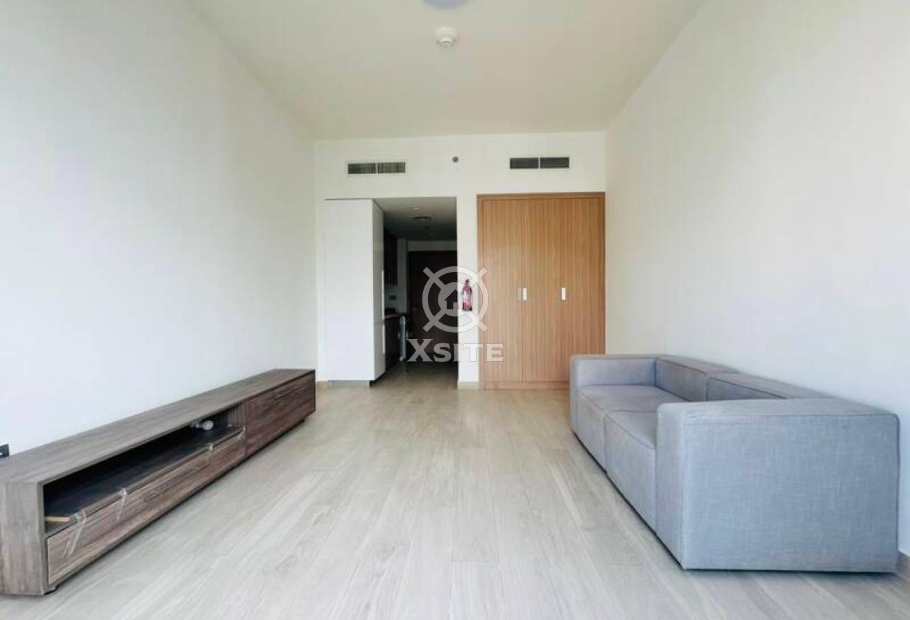 Premium Studio | Kitchen Appliances |Pool View photo 6