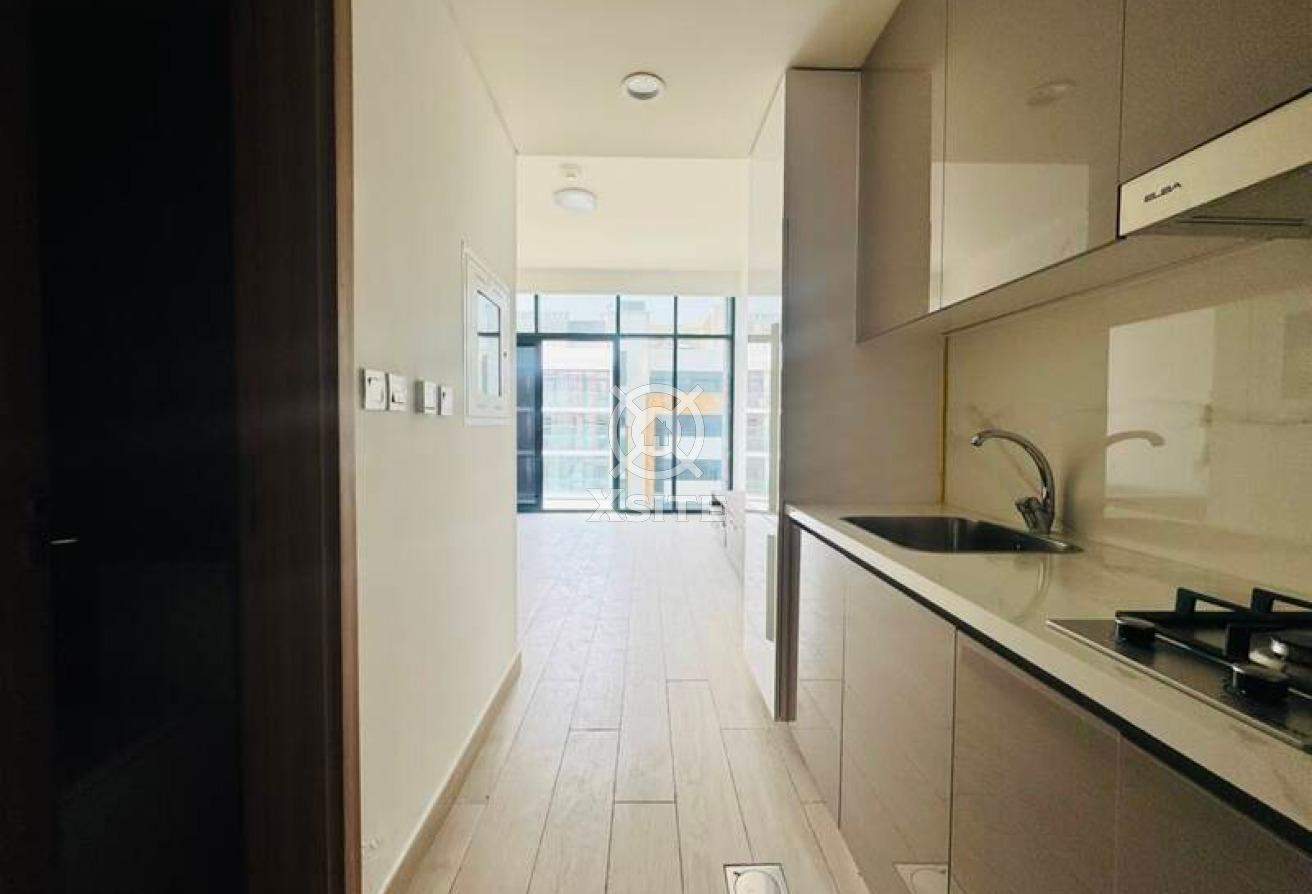 Premium Studio | Kitchen Appliances |Pool View photo 8