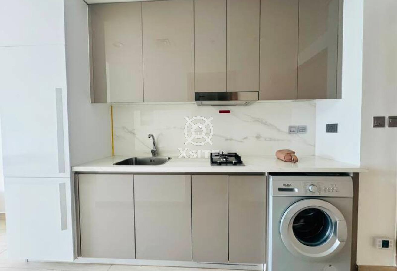 Premium Studio | Kitchen Appliances |Pool View photo 7