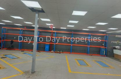 Warehouse - Studio - 2 Bathrooms for rent in Al Quoz - Dubai