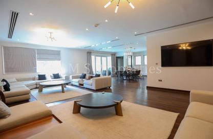 Villa - 4 Bedrooms - 6 Bathrooms for sale in District 3 - Jumeirah Park - Dubai