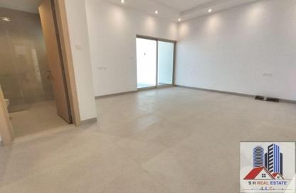 Villa - 3 Bedrooms - 5 Bathrooms for rent in Nad Al Sheba 4 - Nad Al Sheba - Dubai Villa - 3 Bedrooms - 5 Bathrooms for rent in Nad Al Sheba 4 - Nad Al Sheba - Dubai