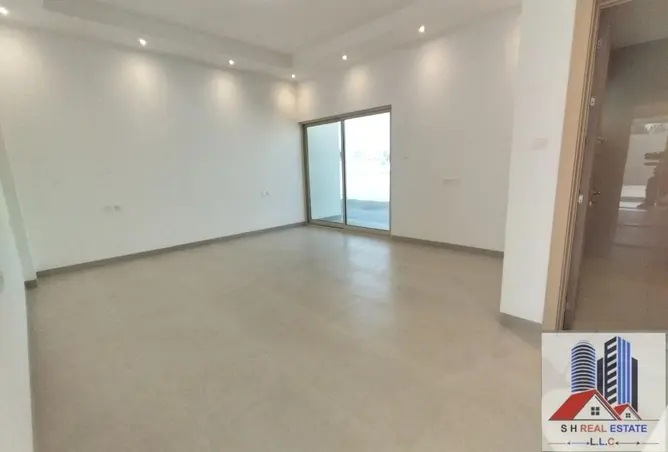 123845208 - Property Image 2