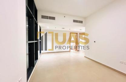 Apartment - 1 Bedroom - 2 Bathrooms for rent in Jumeirah Garden City - Al Satwa - Dubai Apartment - 1 Bedroom - 2 Bathrooms for rent in Jumeirah Garden City - Al Satwa - Dubai