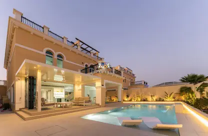 Villa - 4 Bedrooms - 5 Bathrooms for sale in Legacy Nova Villas - Jumeirah Park - Dubai