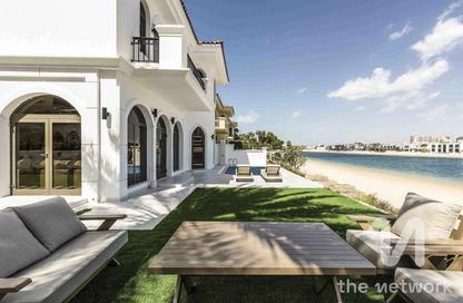 Villa - 5 Bedrooms - 7 Bathrooms for rent in Garden Homes Frond M - Garden Homes - Palm Jumeirah - Dubai Villa - 5 Bedrooms - 7 Bathrooms for rent in Garden Homes Frond M - Garden Homes - Palm Jumeirah - Dubai