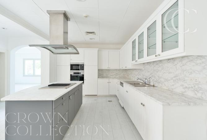 76582060 - Property Image 3