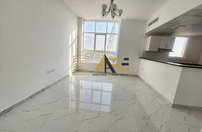 Apartment - 1 Bedroom - 2 Bathrooms for rent in Tilal City - Sharjah