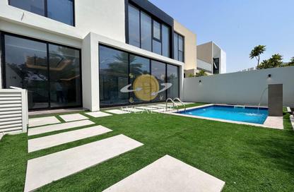 Villa - 4 - 6 for sale in Al Zorah - Ajman