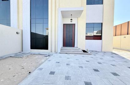 Villa - 5 Bedrooms - 6 Bathrooms for rent in Hoshi - Al Badie - Sharjah
