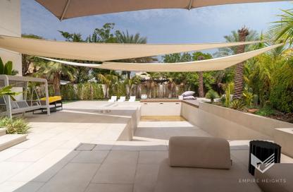 Villa - 5 Bedrooms - 6 Bathrooms for rent in Meadows 9 - Meadows - Dubai