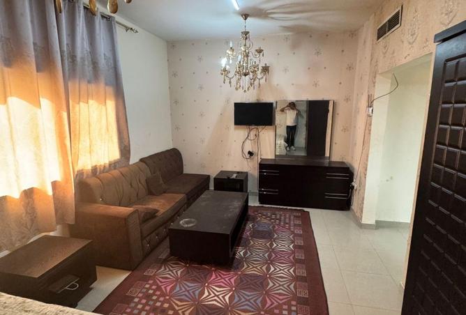 16218010 - Property Image 2