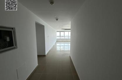 Apartment - 2 Bedrooms - 3 Bathrooms for rent in Corniche Tower - Ajman Corniche Road - Ajman Apartment - 2 Bedrooms - 3 Bathrooms for rent in Corniche Tower - Ajman Corniche Road - Ajman