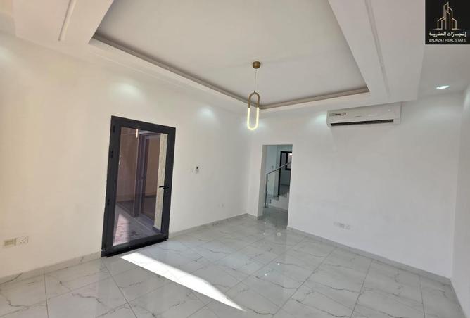 65186113 - Property Image 3